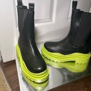 Brand new platform boots